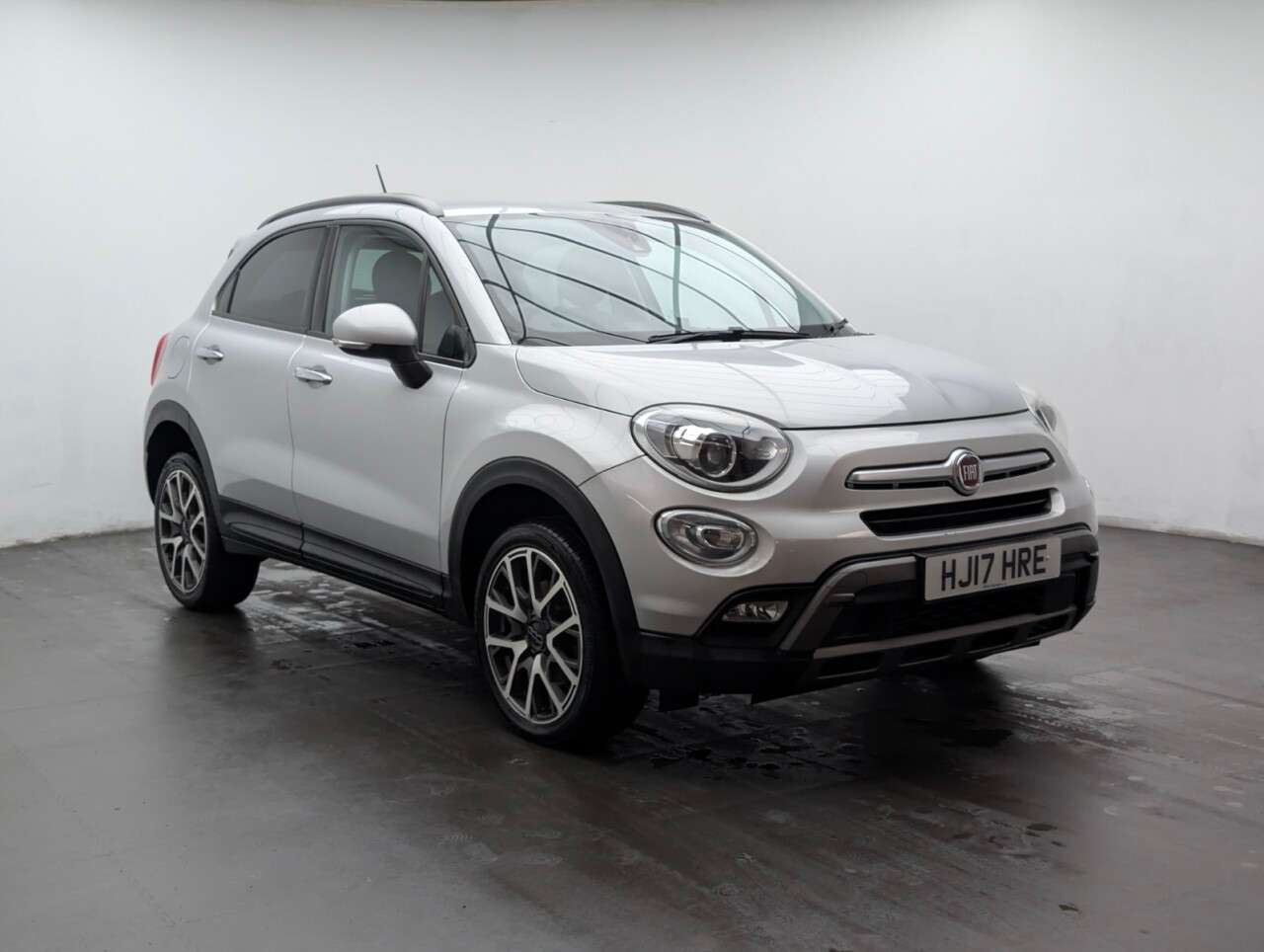 A 2017 FIAT 500X 2.0 MultiJetII Cross Plus SUV 5dr Diesel Manual 4WD Euro 6 (s/s) (140 ps) N A 2017 FIAT 500X 2.0 MultiJetII Cross Plus SUV 5dr Diesel Manual 4WD Euro 6 (s/s) (140 ps) N