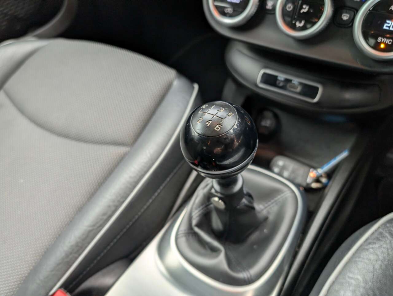 2017 FIAT 500X 2017 FIAT 500X