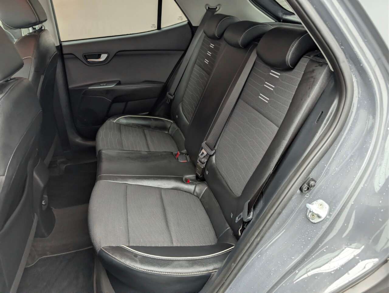 2022 KIA STONIC 2022 KIA STONIC