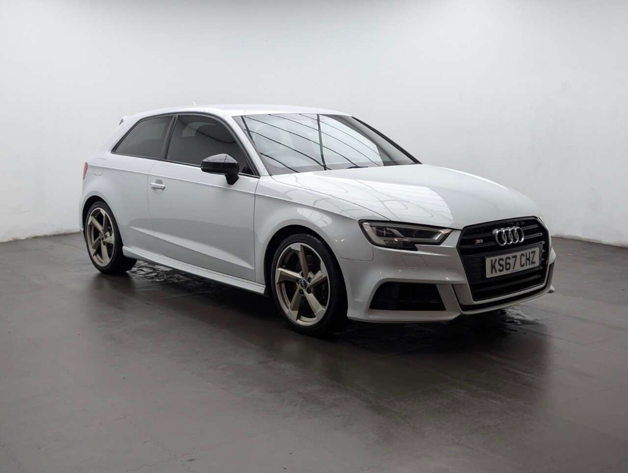 A 2018 AUDI S3 2.0 TFSI Black Edition Hatchback 3dr Petrol S Tronic quattro Euro 6 (s/s) ( A 2018 AUDI S3 2.0 TFSI Black Edition Hatchback 3dr Petrol S Tronic quattro Euro 6 (s/s) (