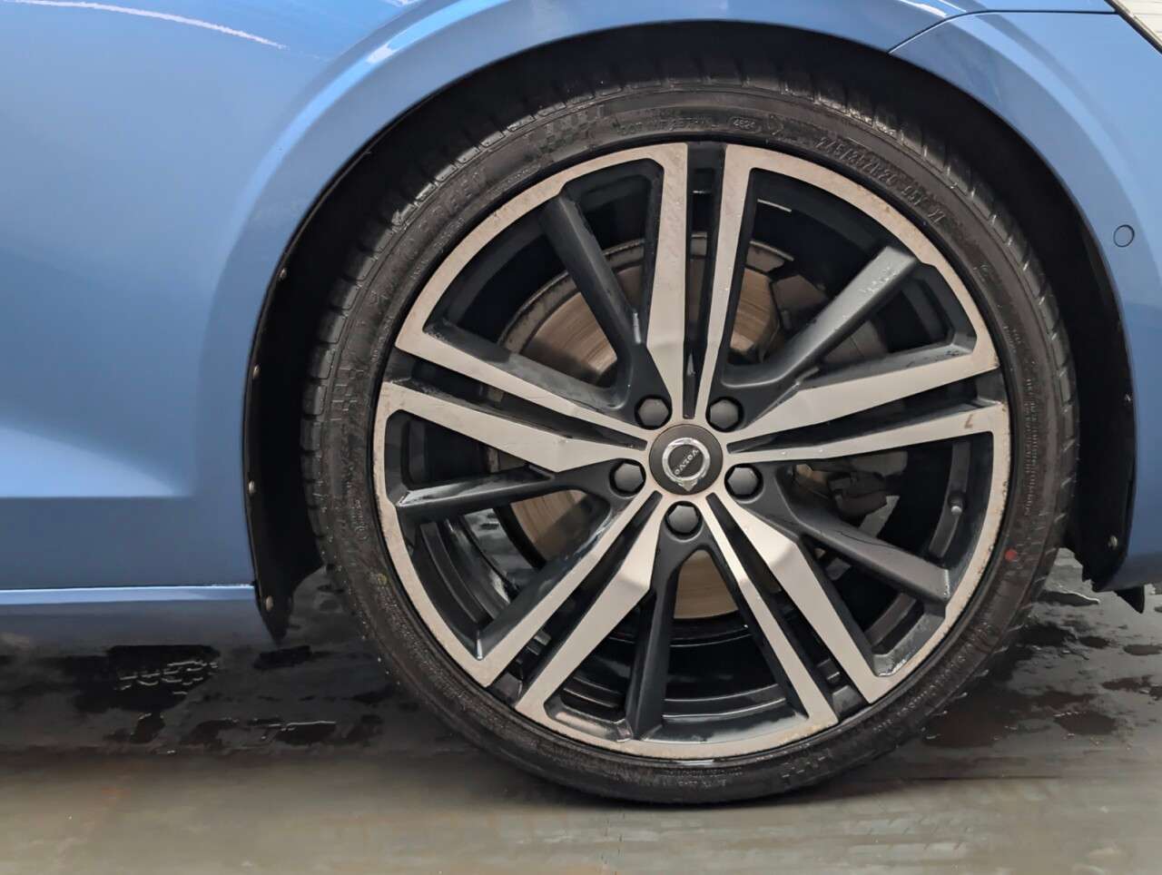 2019 VOLVO V60 2019 VOLVO V60