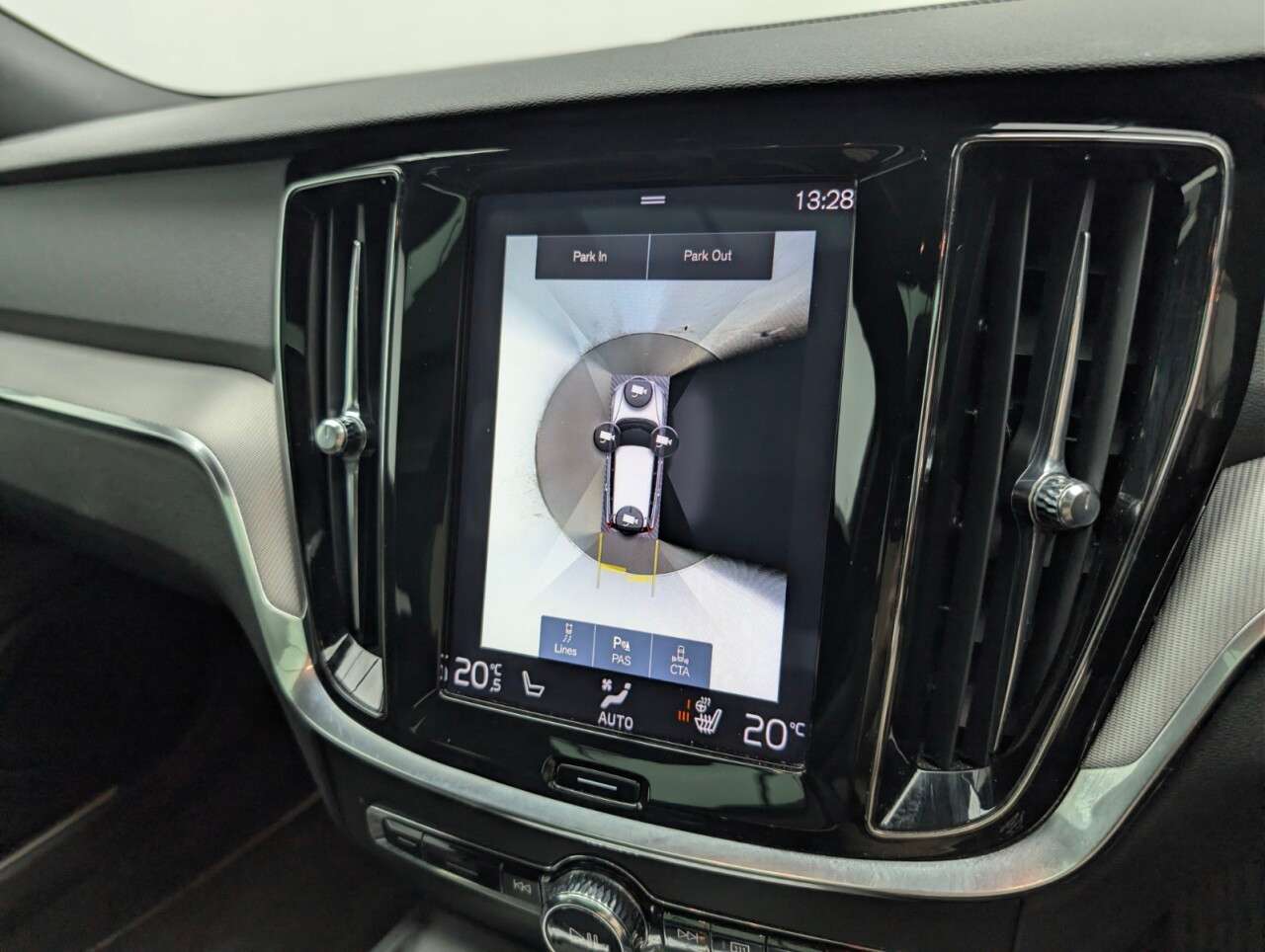 2019 VOLVO V60 2019 VOLVO V60