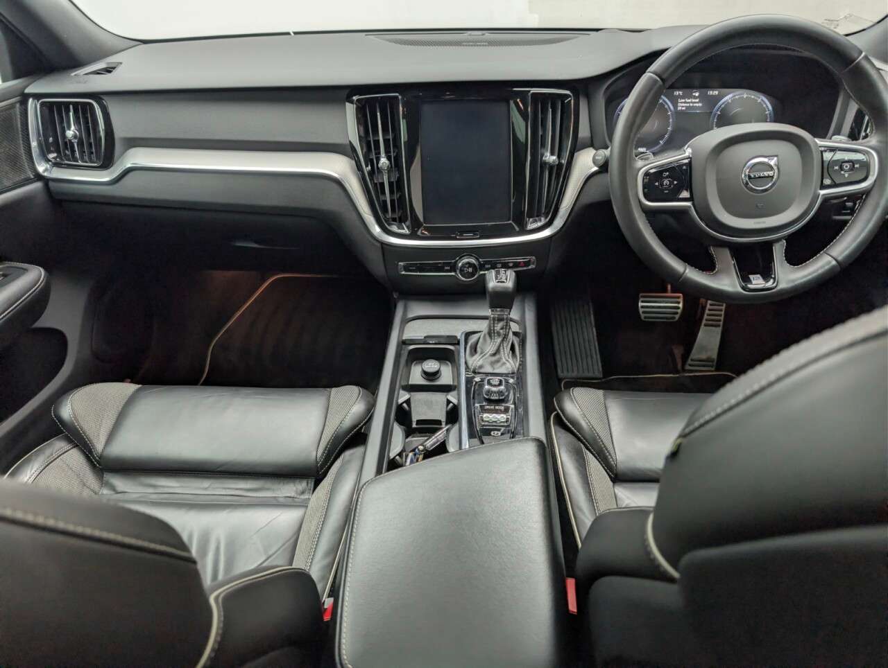 2019 VOLVO V60 2019 VOLVO V60