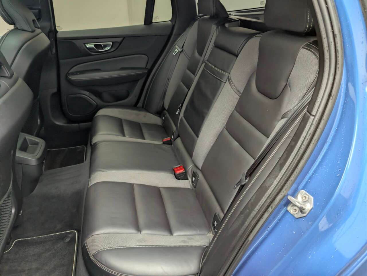 2019 VOLVO V60 2019 VOLVO V60