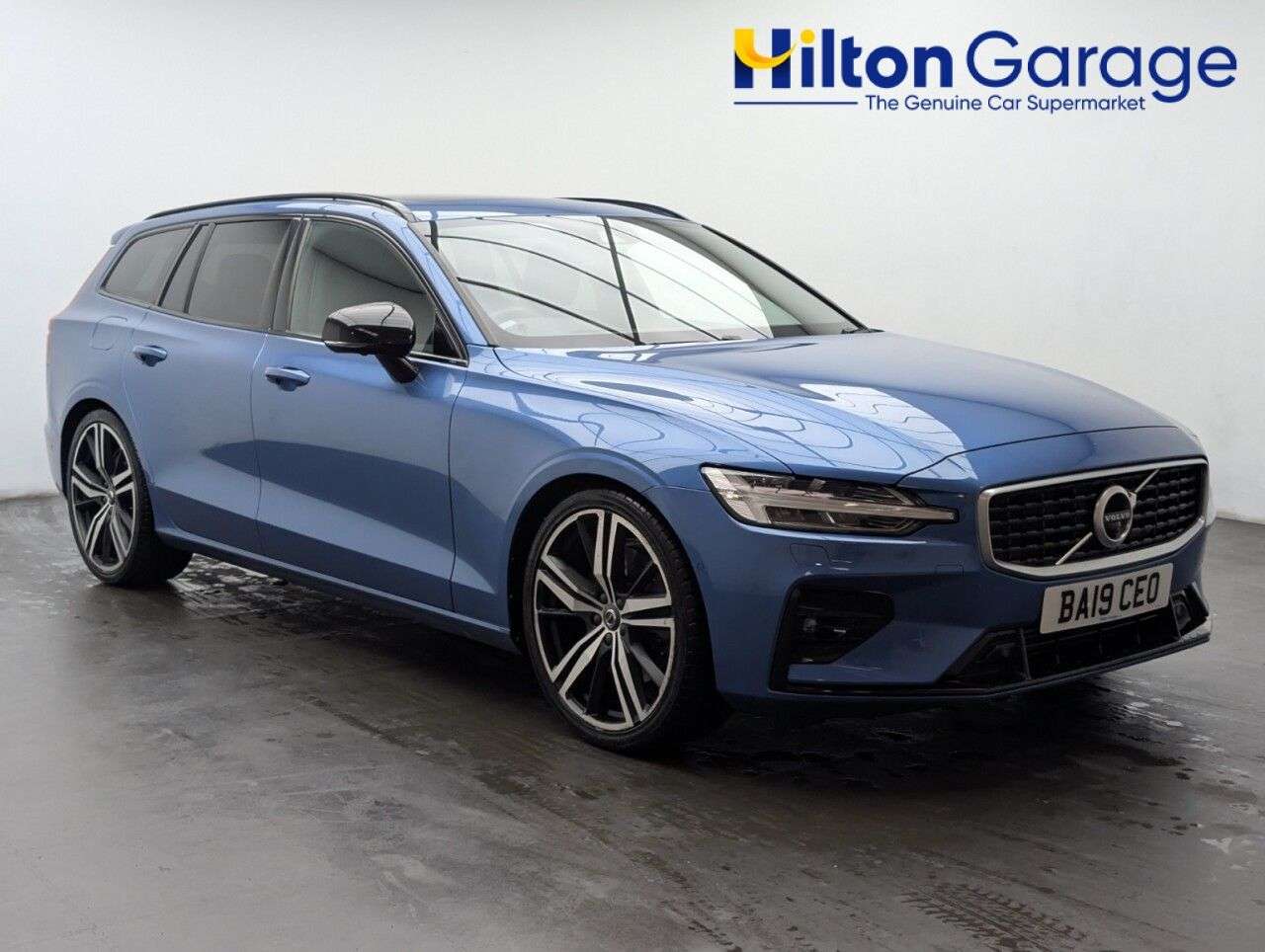 A 2019 VOLVO V60 2.0 T5 R-Design Pro Estate 5dr Petrol Auto Euro 6 (s/s) (250 ps) APPLE CARP A 2019 VOLVO V60 2.0 T5 R-Design Pro Estate 5dr Petrol Auto Euro 6 (s/s) (250 ps) APPLE CARP