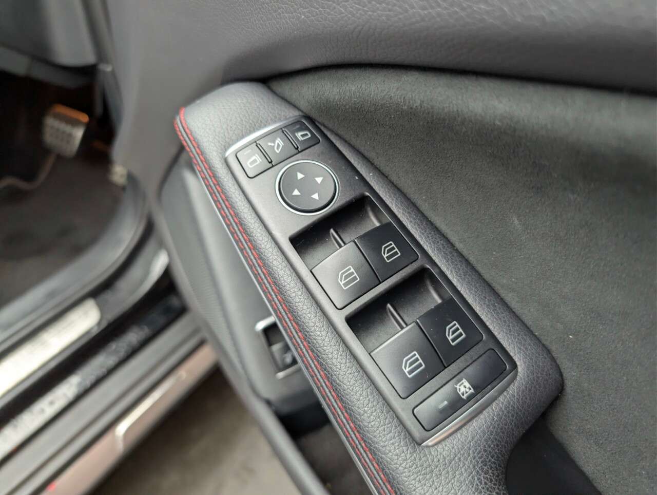 2018 MERCEDES-BENZ 180 2018 MERCEDES-BENZ 180