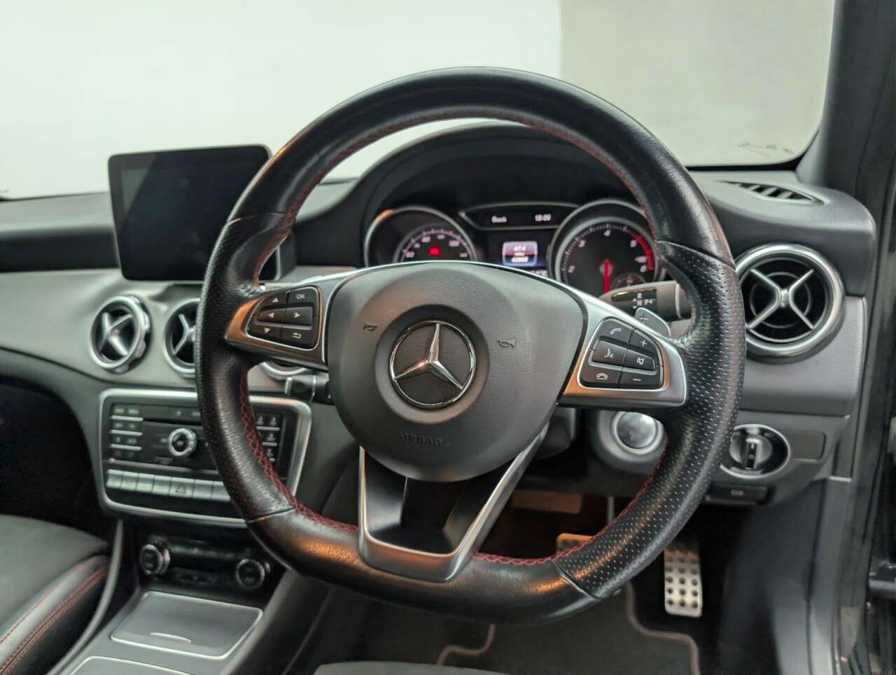 2018 MERCEDES-BENZ 180 2018 MERCEDES-BENZ 180
