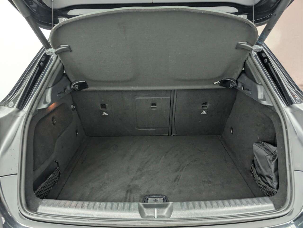 2018 MERCEDES-BENZ 180 2018 MERCEDES-BENZ 180