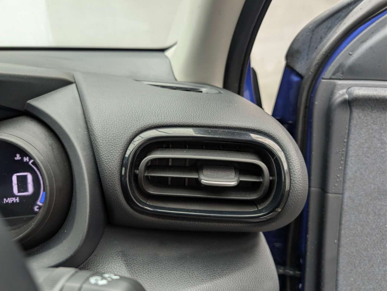 2022 TOYOTA YARIS 2022 TOYOTA YARIS