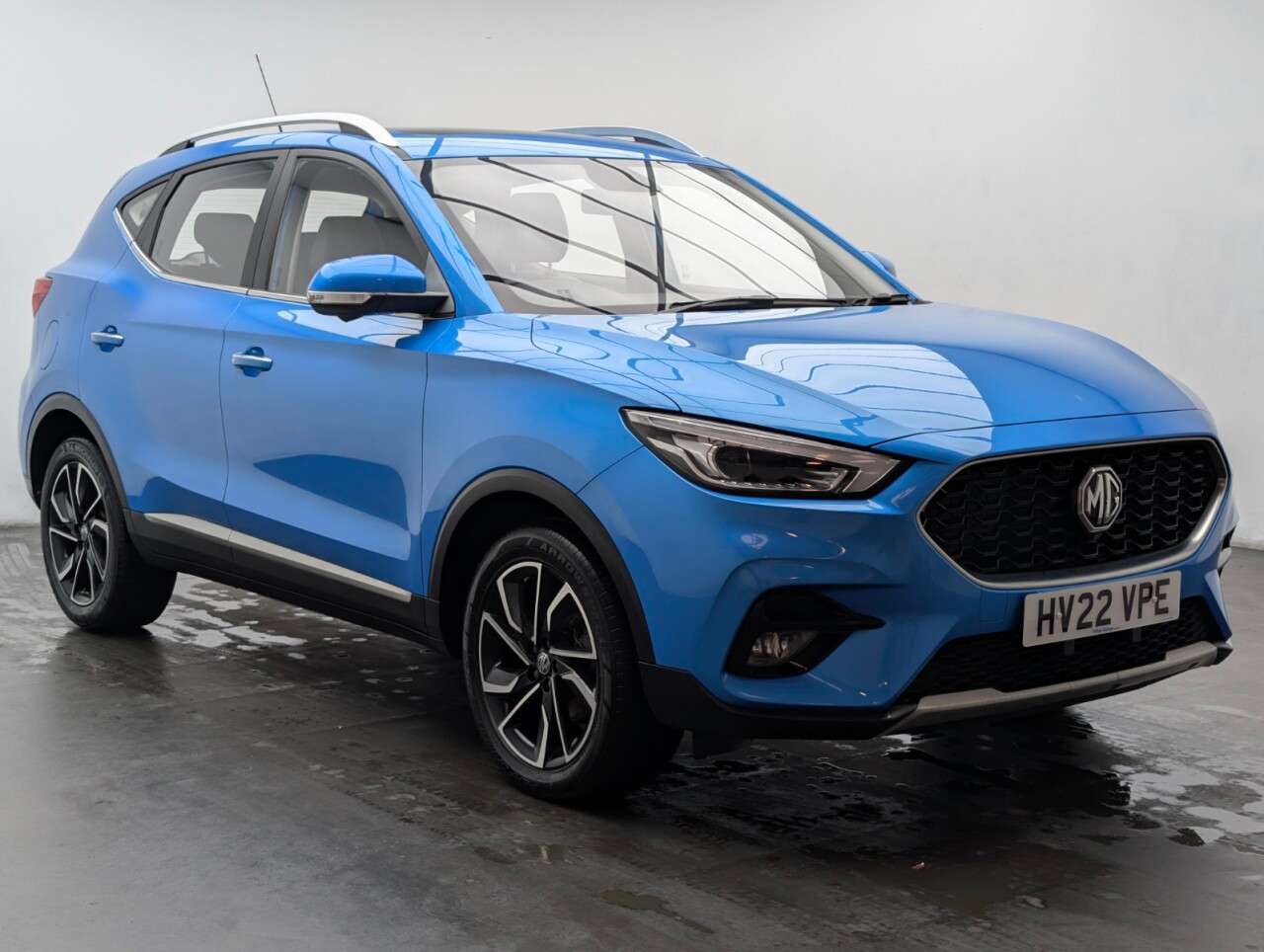 A 2022 MG MG ZS 1.0 T-GDI Exclusive SUV 5dr Petrol Manual Euro 6 (111 ps) SUNROOF+PARKING S A 2022 MG MG ZS 1.0 T-GDI Exclusive SUV 5dr Petrol Manual Euro 6 (111 ps) SUNROOF+PARKING S