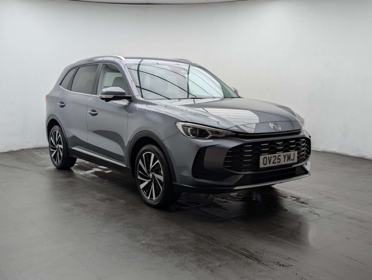 A 2025 MG MG ZS 1.5 Hybrid+ Trophy SUV 5dr Petrol Hybrid Auto Euro 6 (s/s) (196 ps) CRUISE A 2025 MG MG ZS 1.5 Hybrid+ Trophy SUV 5dr Petrol Hybrid Auto Euro 6 (s/s) (196 ps) CRUISE