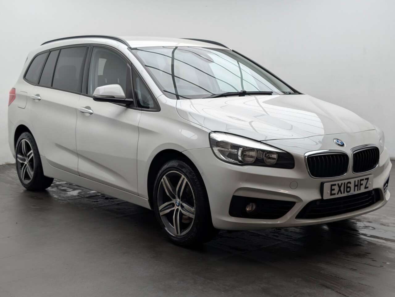 A 2016 BMW 2 SERIES GRAN TOURER 1.5 218i Sport MPV 5dr Petrol Auto Euro 6 (s/s) (136 ps) CRUISE CONTROL+PAR A 2016 BMW 2 SERIES GRAN TOURER 1.5 218i Sport MPV 5dr Petrol Auto Euro 6 (s/s) (136 ps) CRUISE CONTROL+PAR