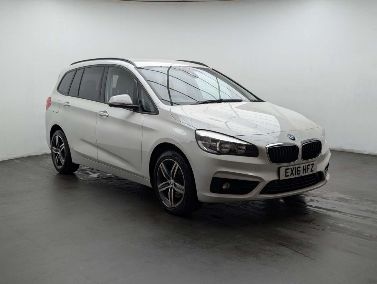 A 2016 BMW 2 SERIES GRAN TOURER 1.5 218i Sport MPV 5dr Petrol Auto Euro 6 (s/s) (136 ps) CRUISE CONTROL+PAR A 2016 BMW 2 SERIES GRAN TOURER 1.5 218i Sport MPV 5dr Petrol Auto Euro 6 (s/s) (136 ps) CRUISE CONTROL+PAR