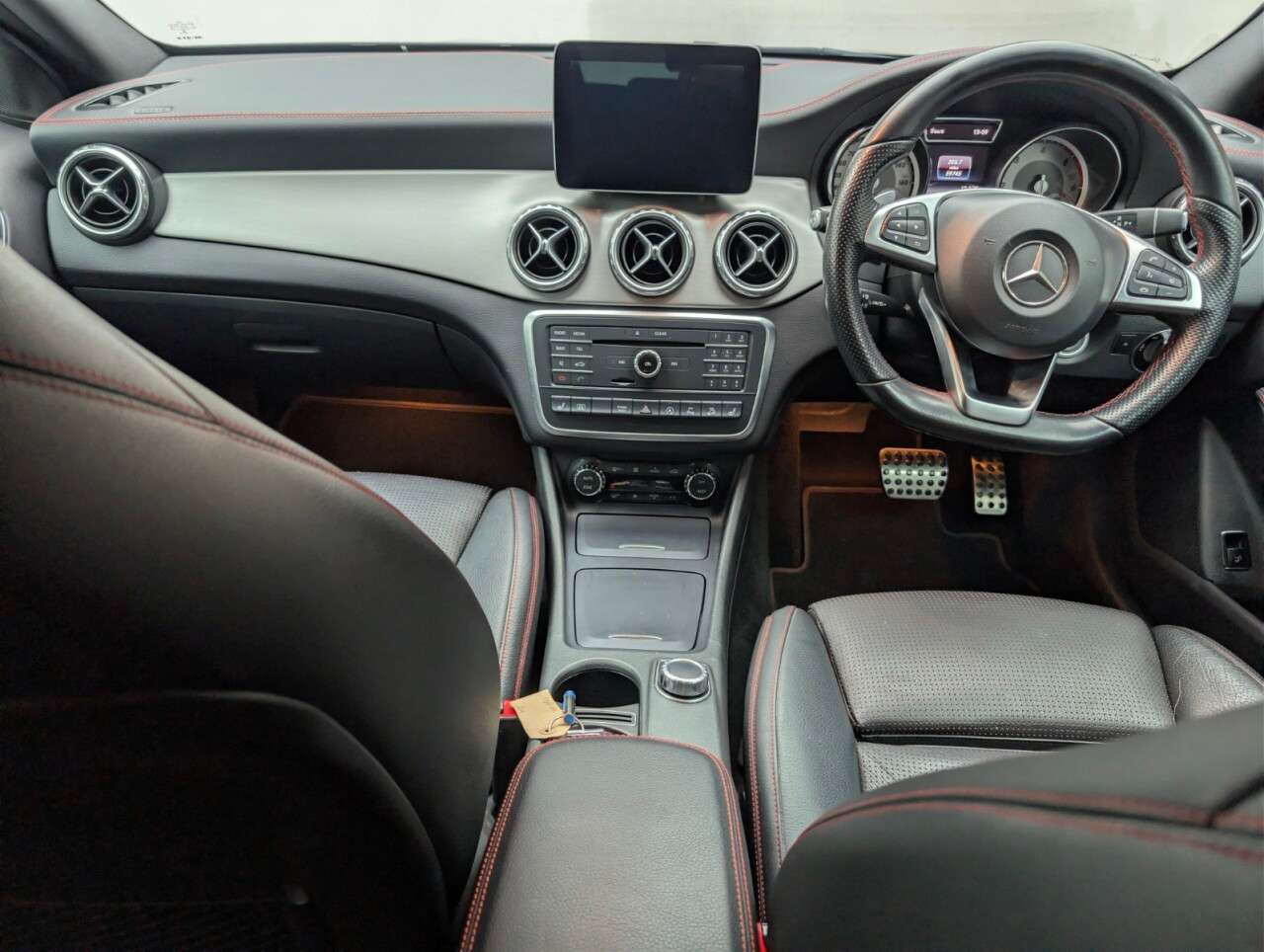 2016 MERCEDES-BENZ 180 2016 MERCEDES-BENZ 180