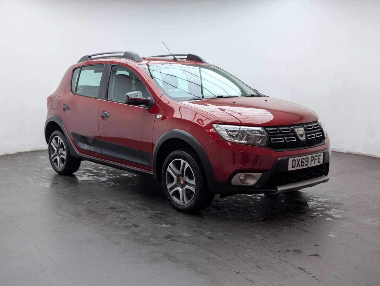 A 2019 DACIA SANDERO STEPWAY 0.9 TCe Techroad Hatchback 5dr Petrol Manual Euro 6 (s/s) (90 ps) A 2019 DACIA SANDERO STEPWAY 0.9 TCe Techroad Hatchback 5dr Petrol Manual Euro 6 (s/s) (90 ps)