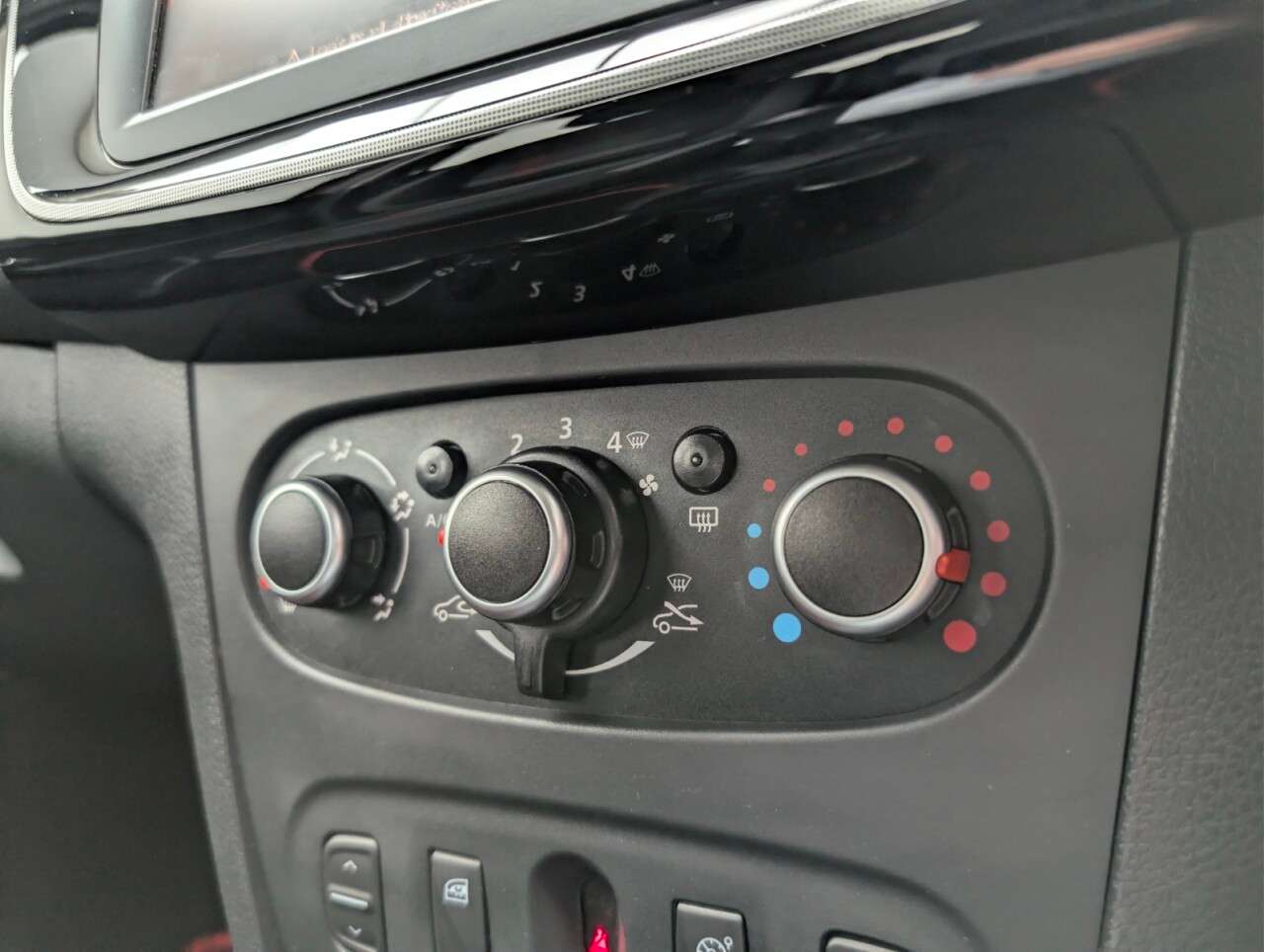 2019 DACIA SANDERO STEPWAY 2019 DACIA SANDERO STEPWAY