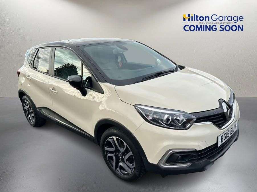 A 2019 RENAULT CAPTUR 0.9 TCe ENERGY Iconic SUV 5dr Petrol Manual Euro 6 (s/s) (90 ps) A 2019 RENAULT CAPTUR 0.9 TCe ENERGY Iconic SUV 5dr Petrol Manual Euro 6 (s/s) (90 ps)