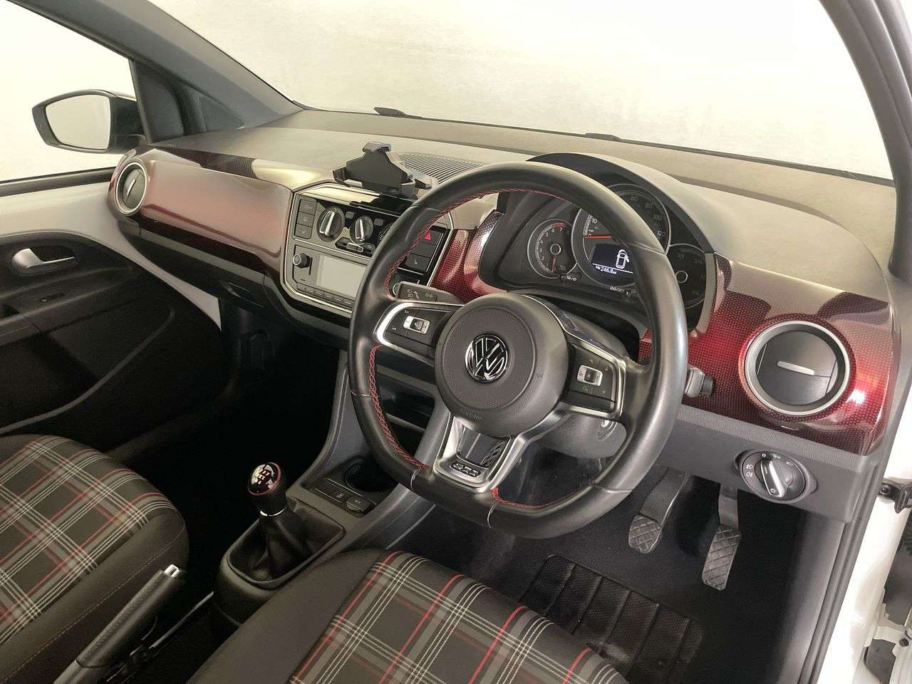 2018 VOLKSWAGEN UP! 2018 VOLKSWAGEN UP!