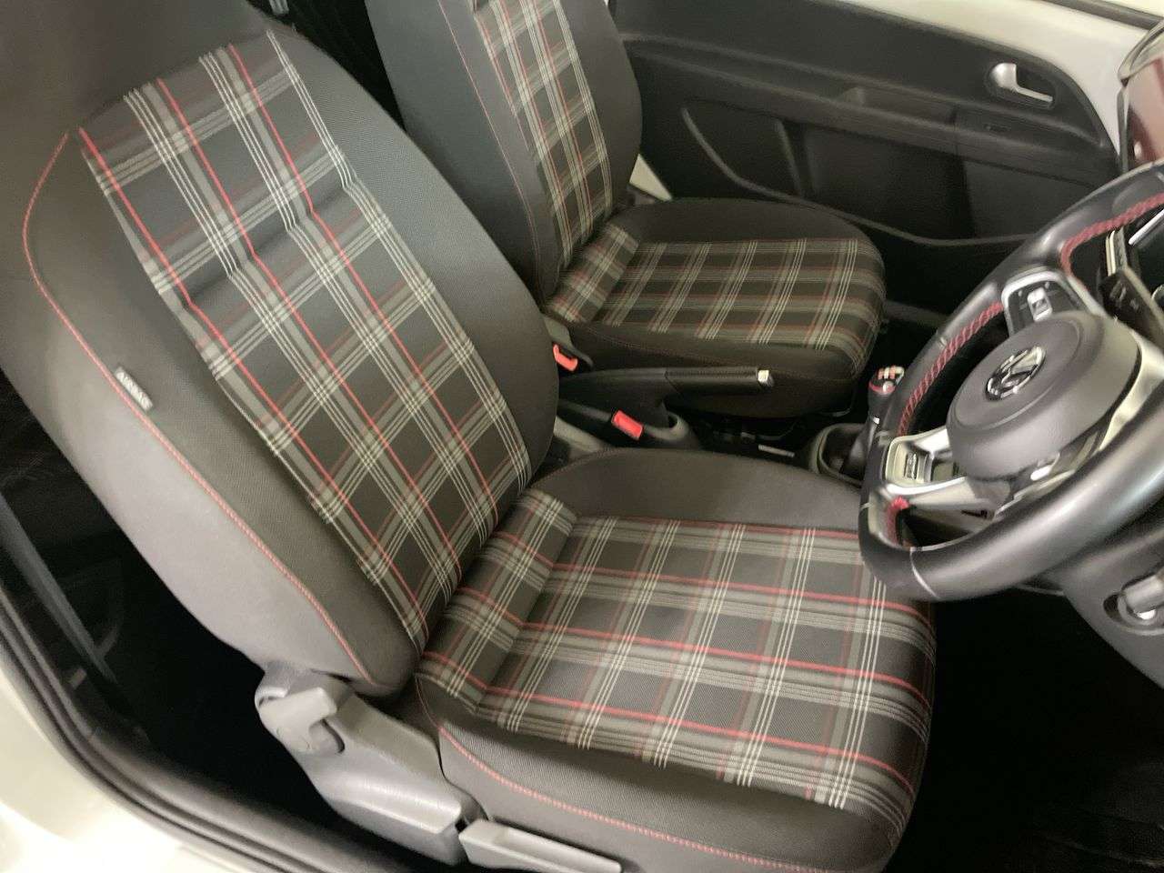 2018 VOLKSWAGEN UP! 2018 VOLKSWAGEN UP!