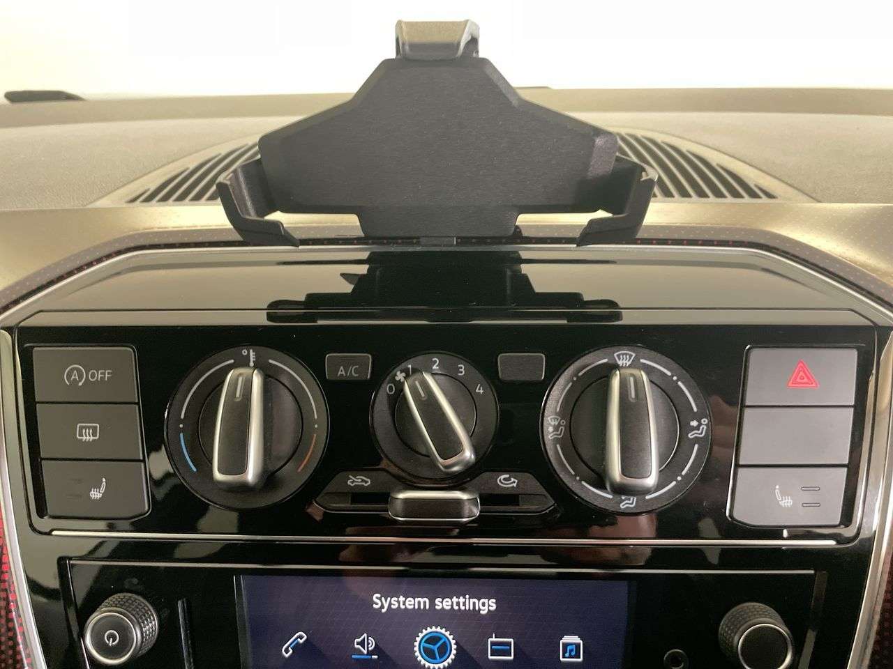 2018 VOLKSWAGEN UP! 2018 VOLKSWAGEN UP!