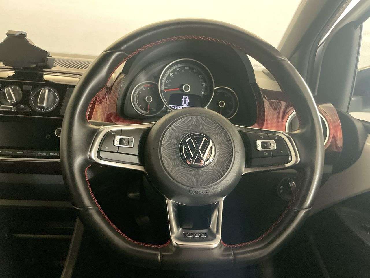 2018 VOLKSWAGEN UP! 2018 VOLKSWAGEN UP!