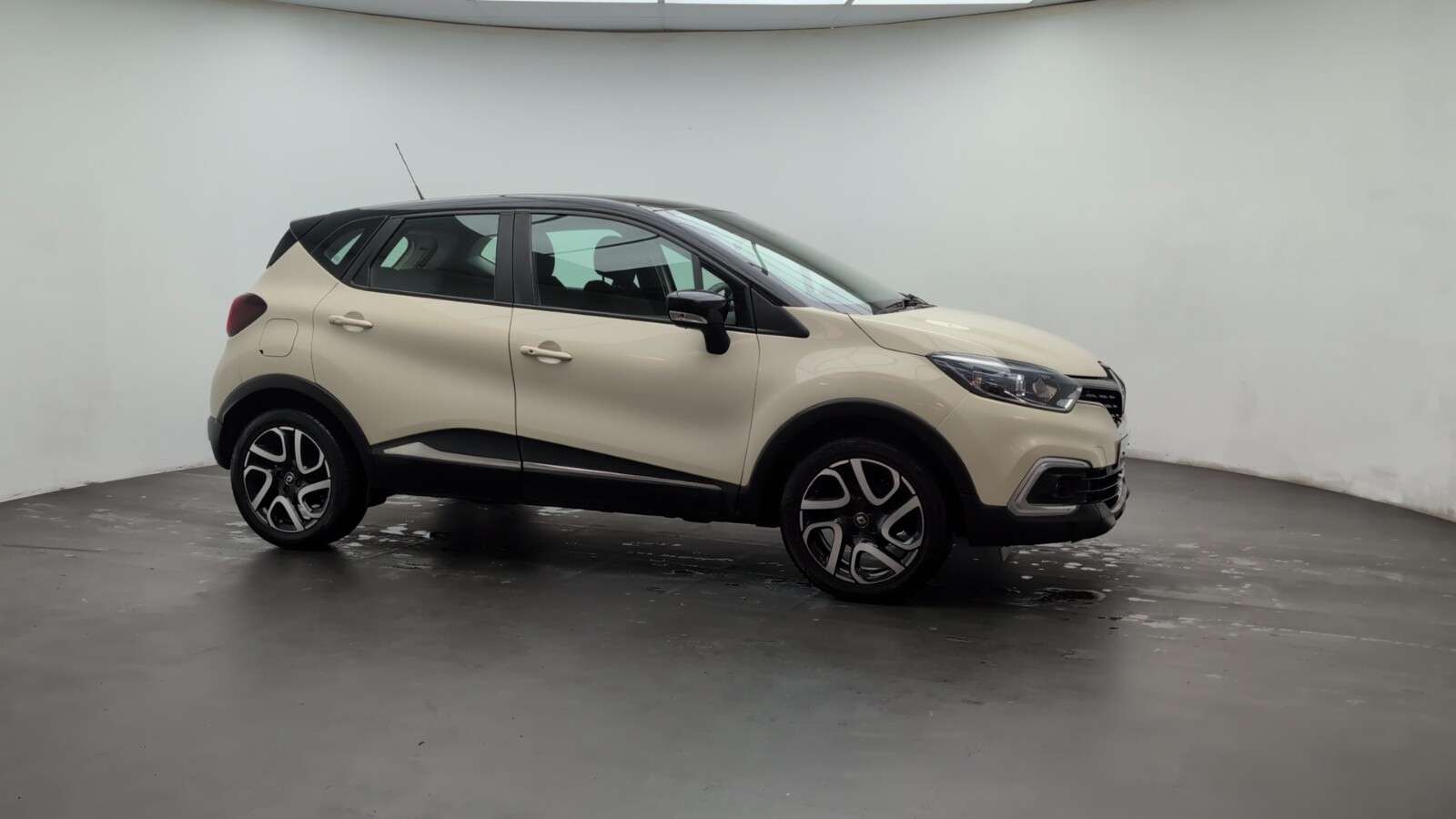 2017 RENAULT CAPTUR 2017 RENAULT CAPTUR