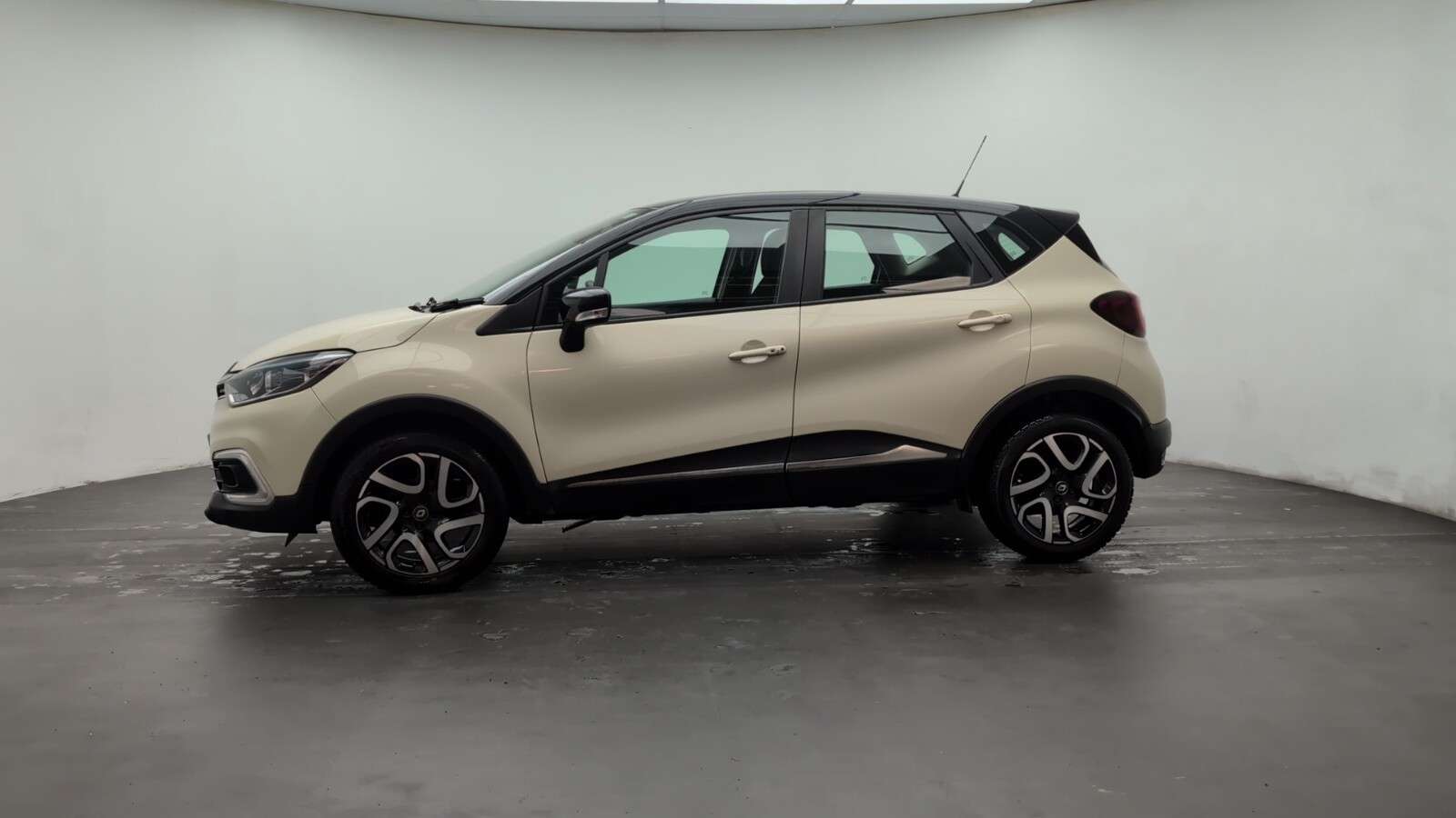 2017 RENAULT CAPTUR 2017 RENAULT CAPTUR