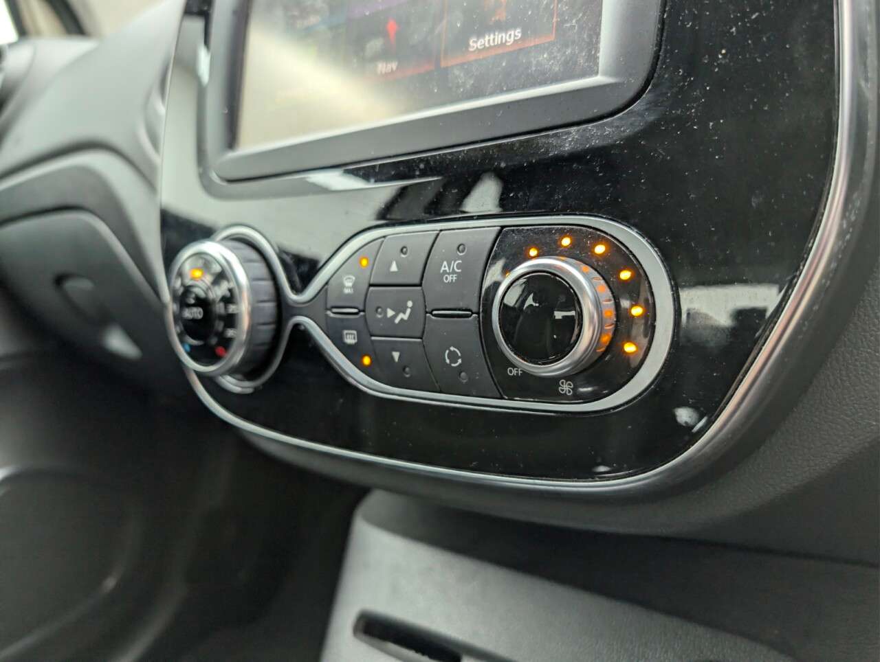 2017 RENAULT CAPTUR 2017 RENAULT CAPTUR