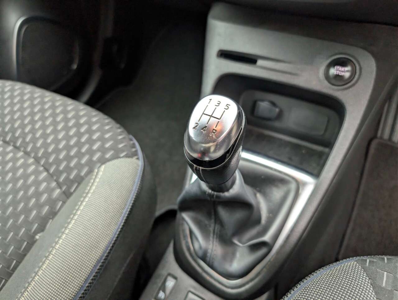 2017 RENAULT CAPTUR 2017 RENAULT CAPTUR