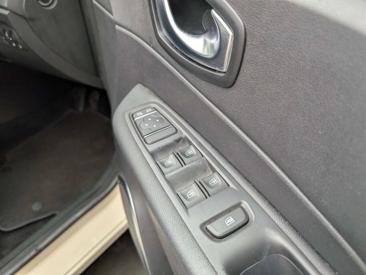 2017 RENAULT CAPTUR 2017 RENAULT CAPTUR