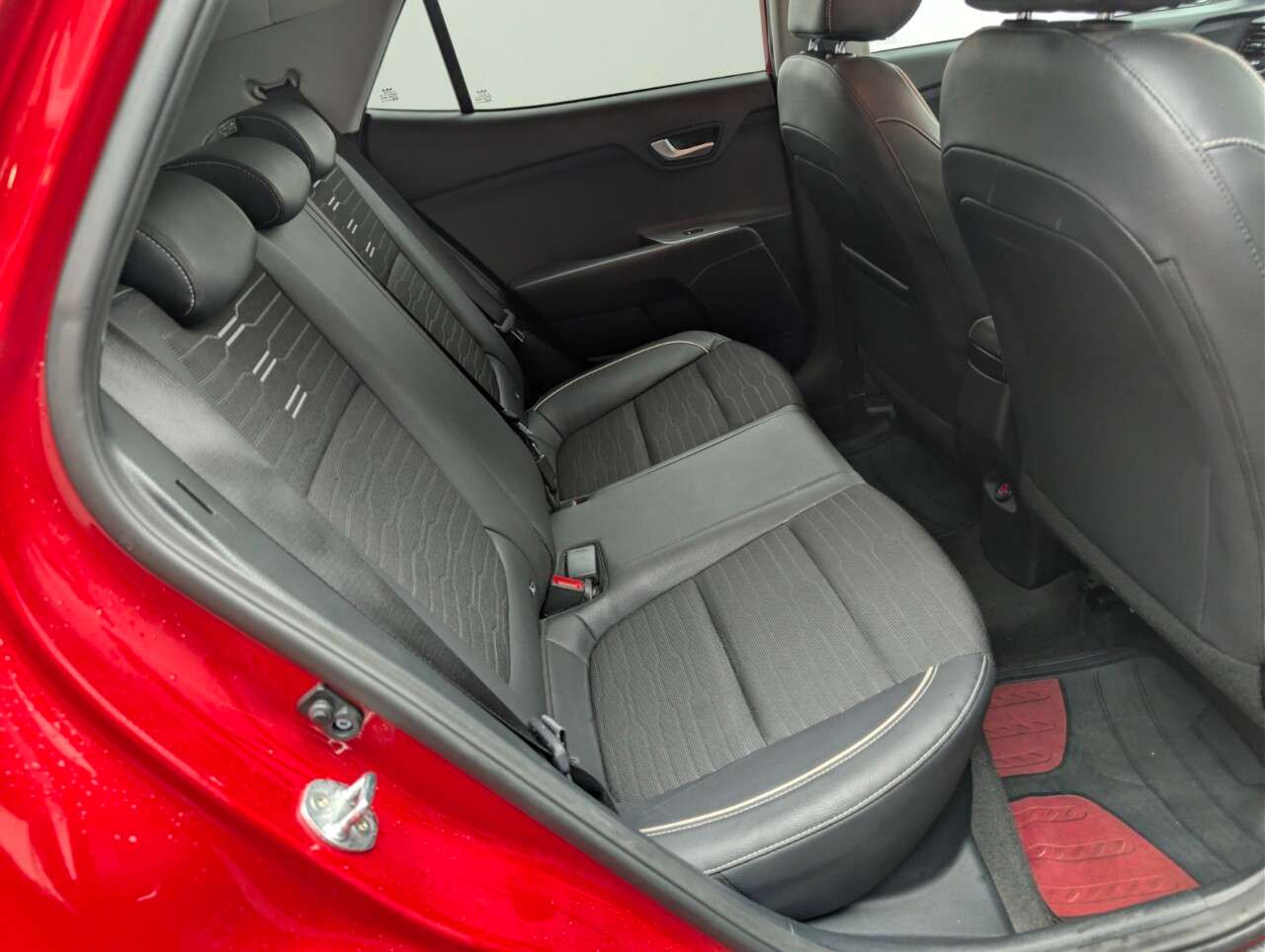 2021 KIA STONIC 2021 KIA STONIC