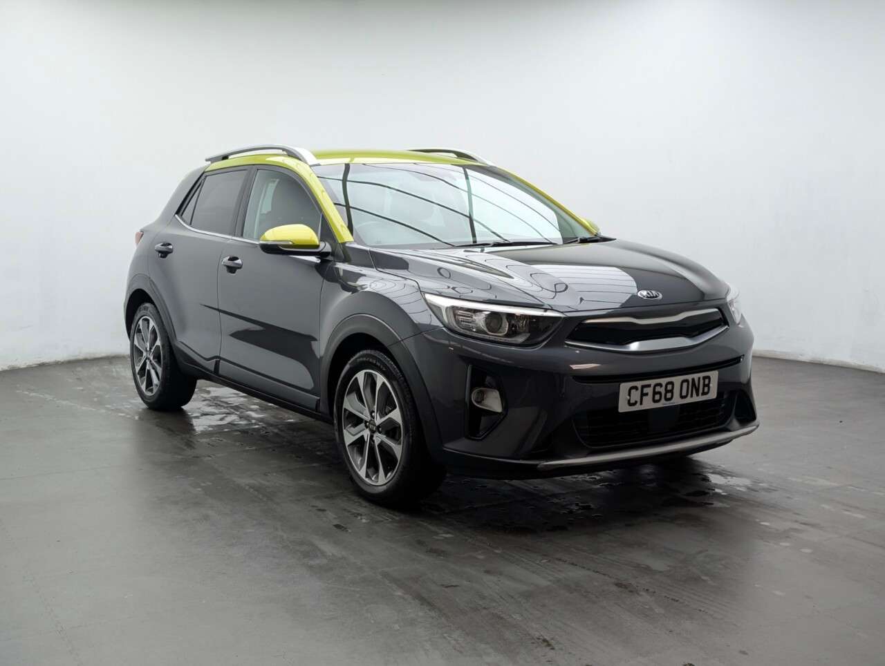 A 2018 KIA STONIC 1.0 T-GDi 4 SUV 5dr Petrol Manual Euro 6 (s/s) (118 bhp) A 2018 KIA STONIC 1.0 T-GDi 4 SUV 5dr Petrol Manual Euro 6 (s/s) (118 bhp)