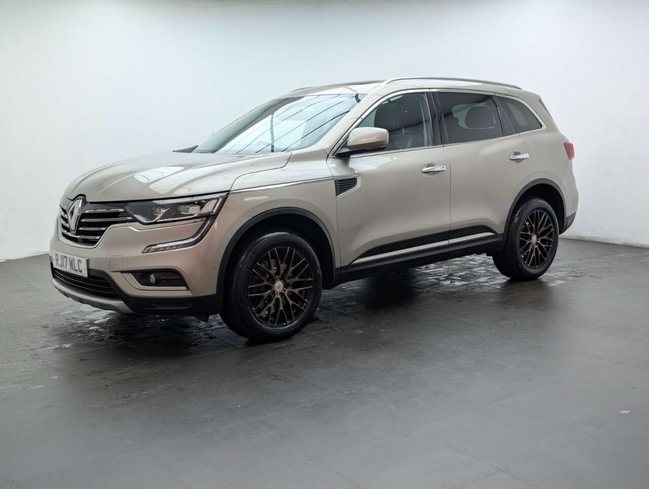 2017 RENAULT KOLEOS 2017 RENAULT KOLEOS