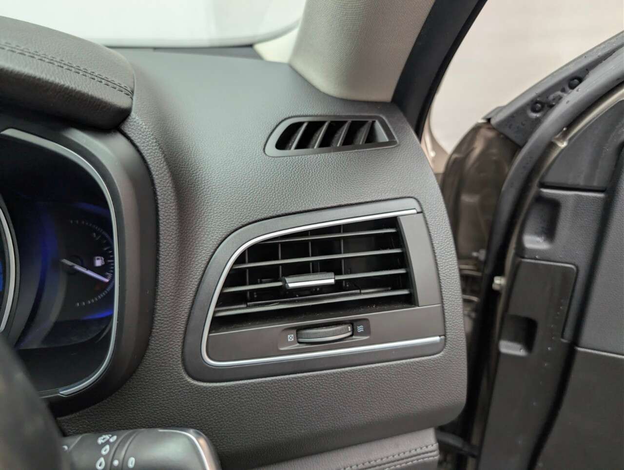 2017 RENAULT KOLEOS 2017 RENAULT KOLEOS