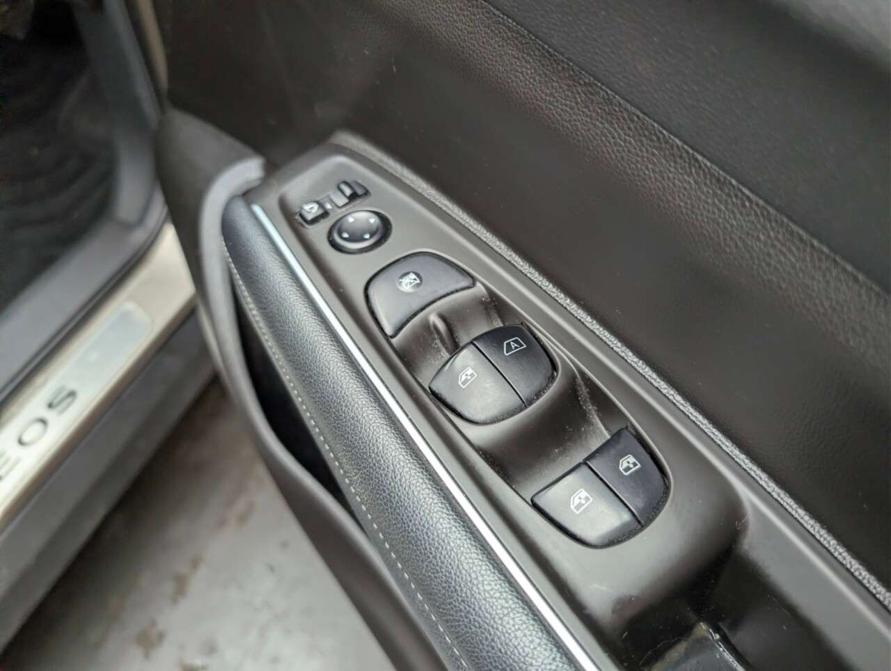 2017 RENAULT KOLEOS 2017 RENAULT KOLEOS