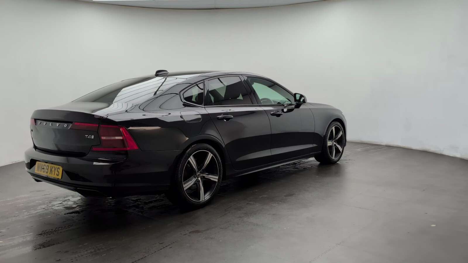 2020 VOLVO S90 2020 VOLVO S90