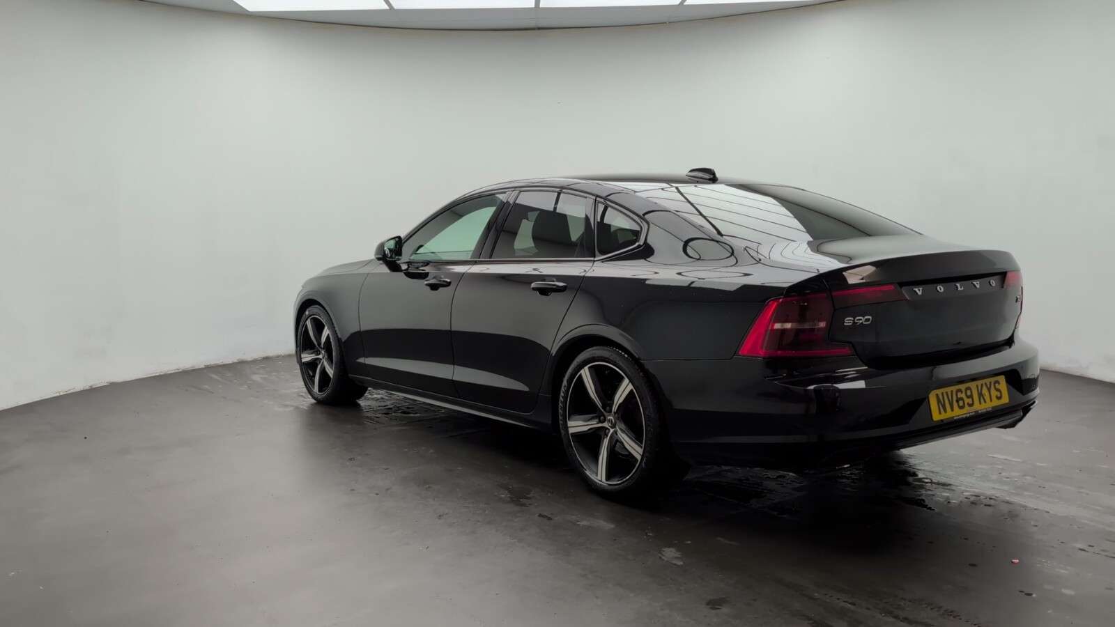 2020 VOLVO S90 2020 VOLVO S90