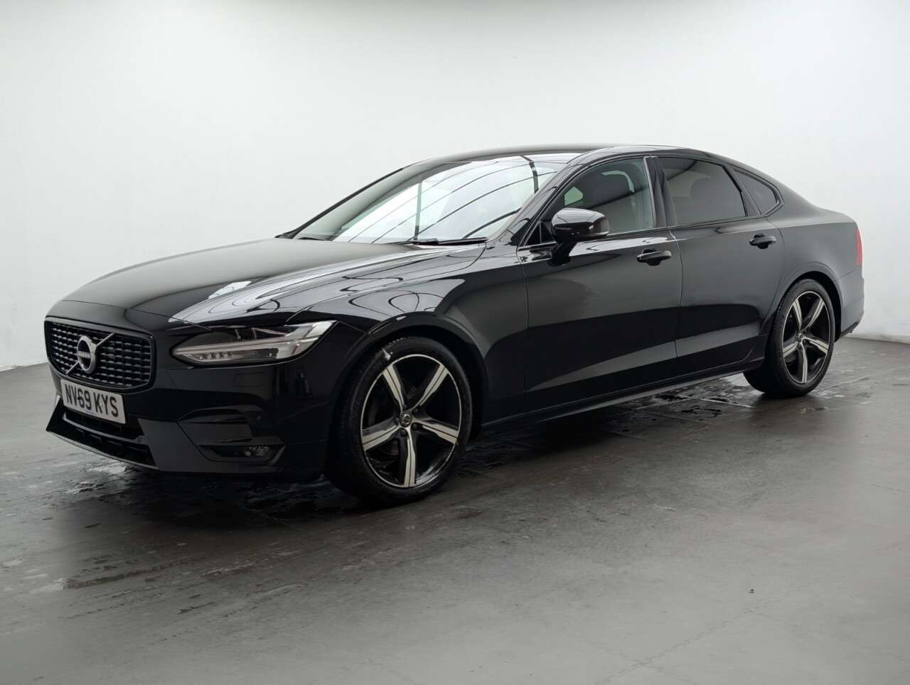 2020 VOLVO S90 2020 VOLVO S90