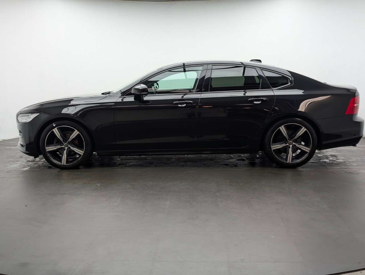 2020 VOLVO S90 2020 VOLVO S90