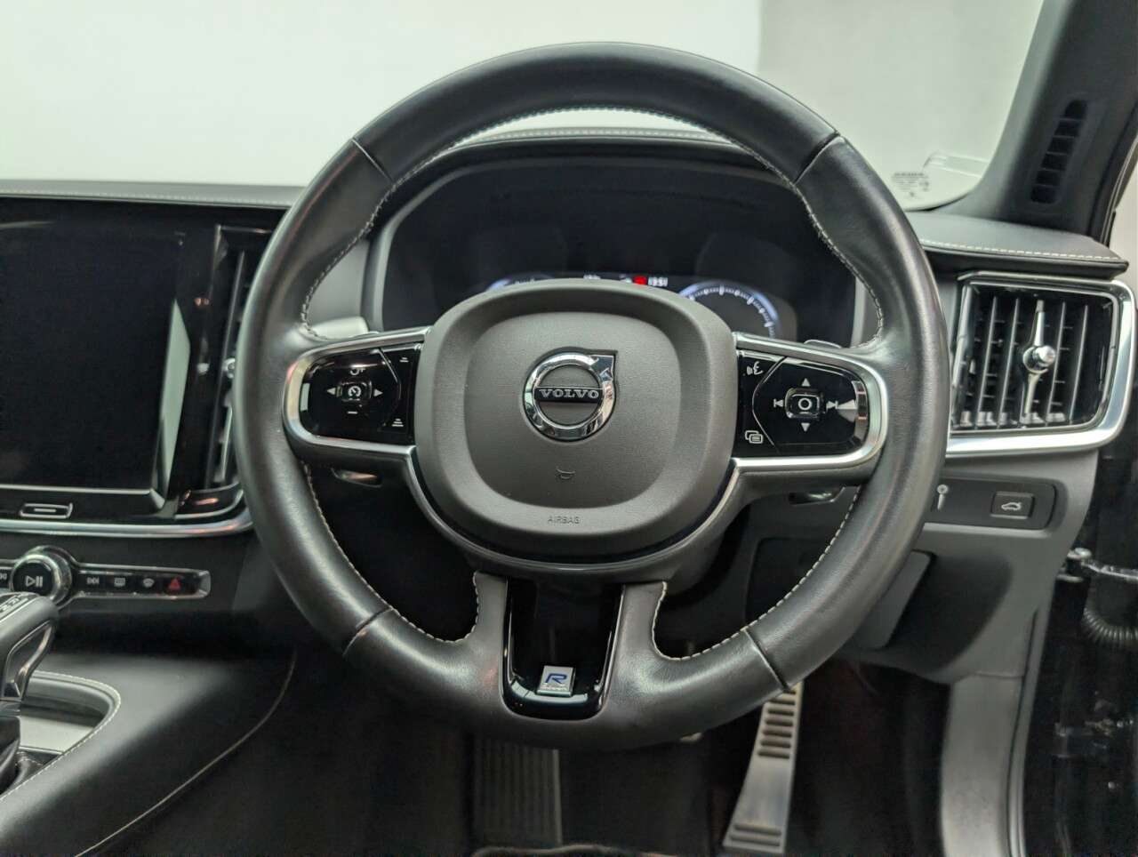 2020 VOLVO S90 2020 VOLVO S90