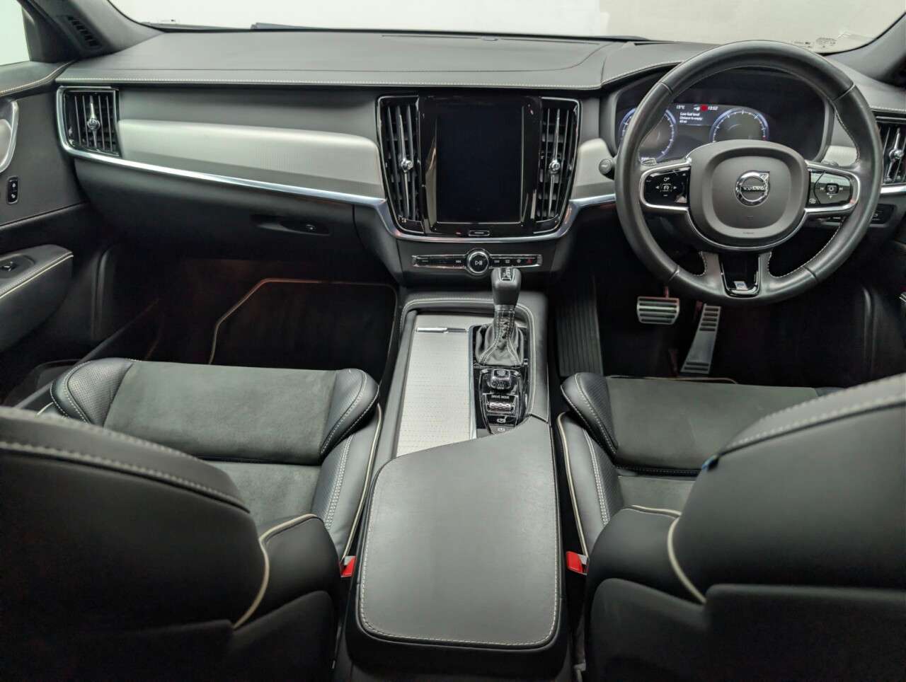 2020 VOLVO S90 2020 VOLVO S90