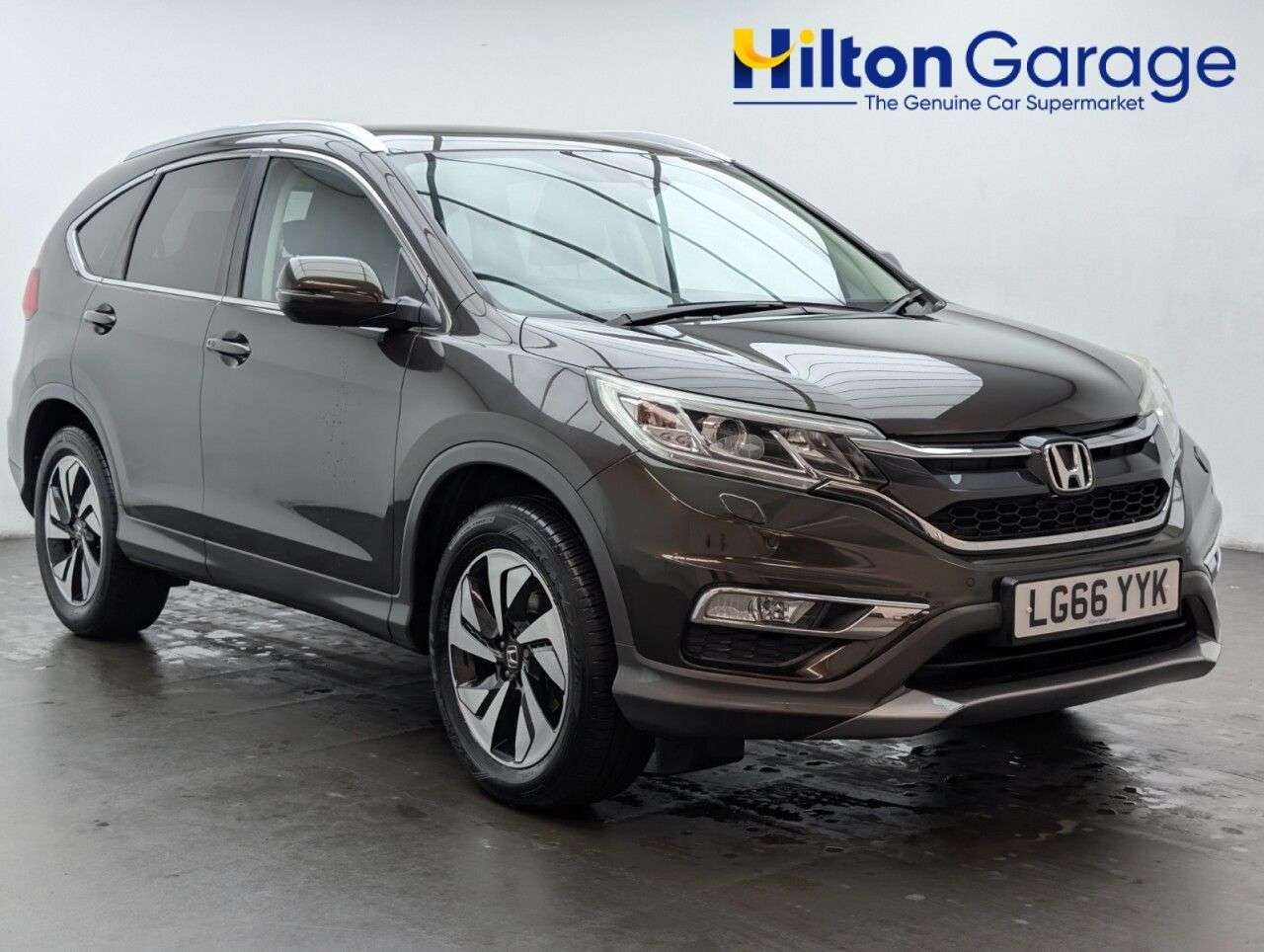 A 2016 HONDA CR-V 2.0 i-VTEC EX SUV 5dr Petrol Auto 4WD Euro 6 (155 ps) A 2016 HONDA CR-V 2.0 i-VTEC EX SUV 5dr Petrol Auto 4WD Euro 6 (155 ps)