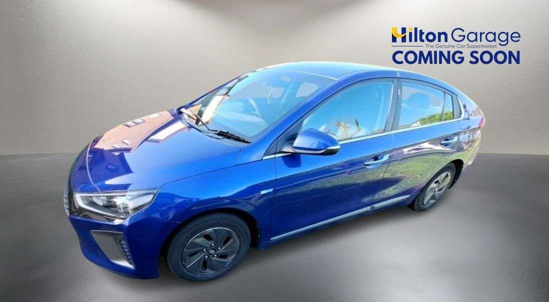 A 2018 HYUNDAI IONIQ 1.6 h-GDi GPF Premium Hatchback 5dr Petrol Hybrid DCT Euro 6 (s/s) (141 ps) A 2018 HYUNDAI IONIQ 1.6 h-GDi GPF Premium Hatchback 5dr Petrol Hybrid DCT Euro 6 (s/s) (141 ps)