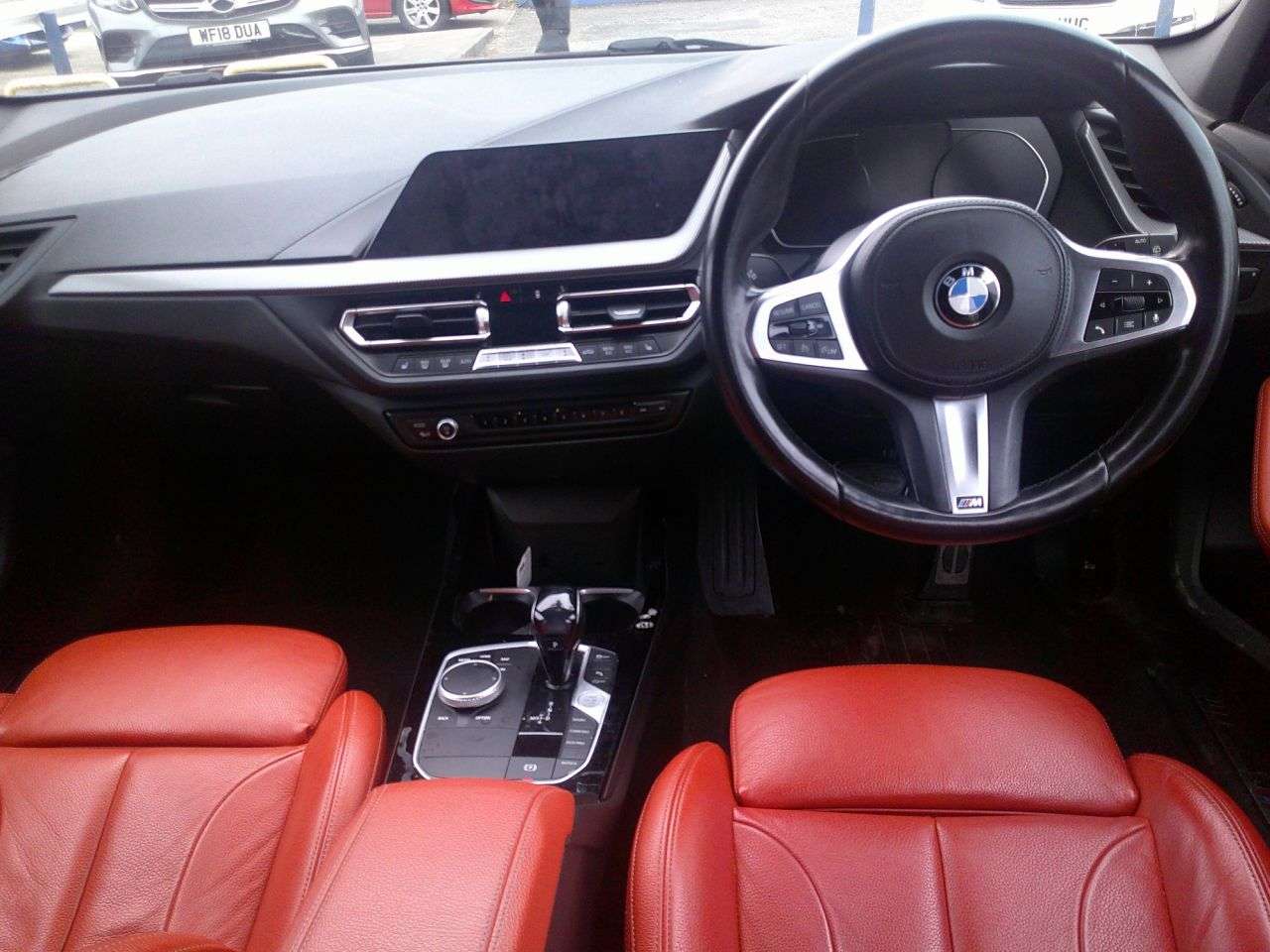 A 2020 BMW 1 SERIES 1.5 M-SPORT 5d AUTO 134 BHP 2 OWNERS + FSH A 2020 BMW 1 SERIES 1.5 M-SPORT 5d AUTO 134 BHP 2 OWNERS + FSH