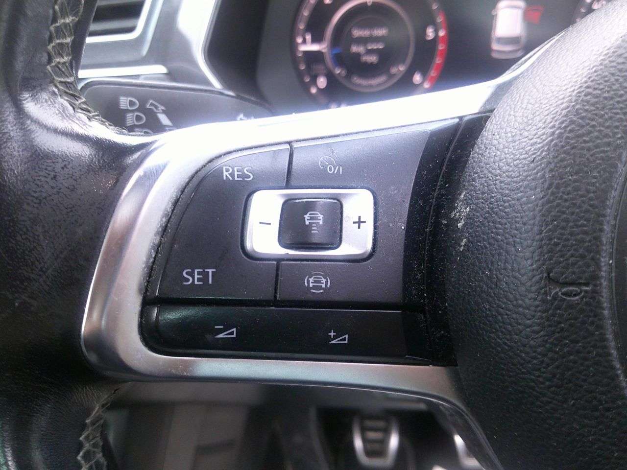 2018 VOLKSWAGEN TIGUAN 2018 VOLKSWAGEN TIGUAN