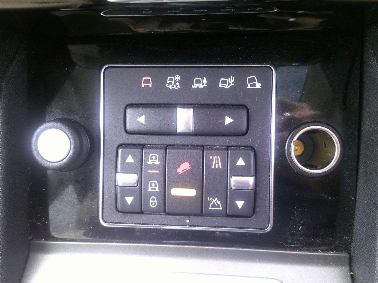 2013 LAND ROVER DISCOVERY 4 2013 LAND ROVER DISCOVERY 4