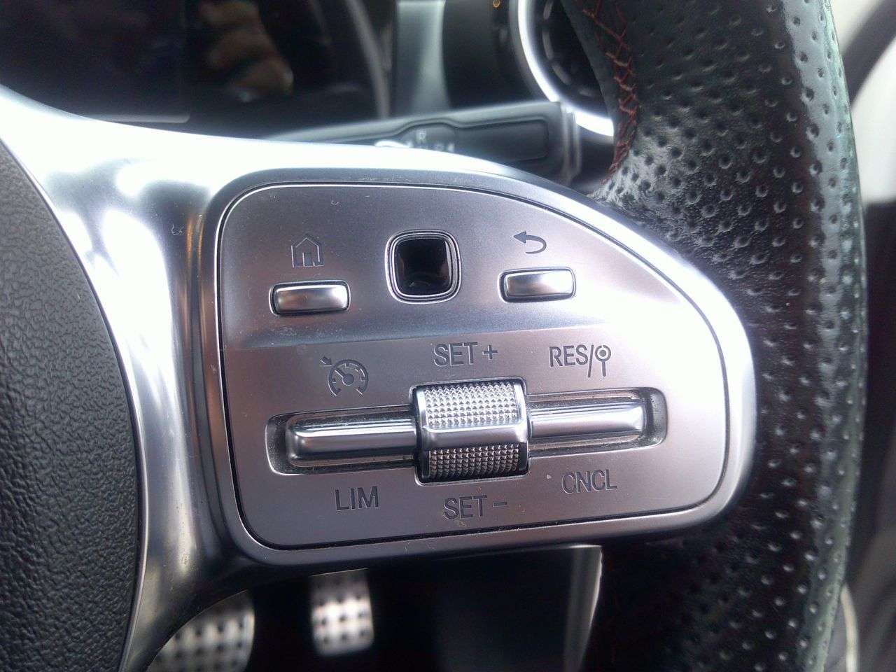 2018 MERCEDES-BENZ A-CLASS 2018 MERCEDES-BENZ A-CLASS