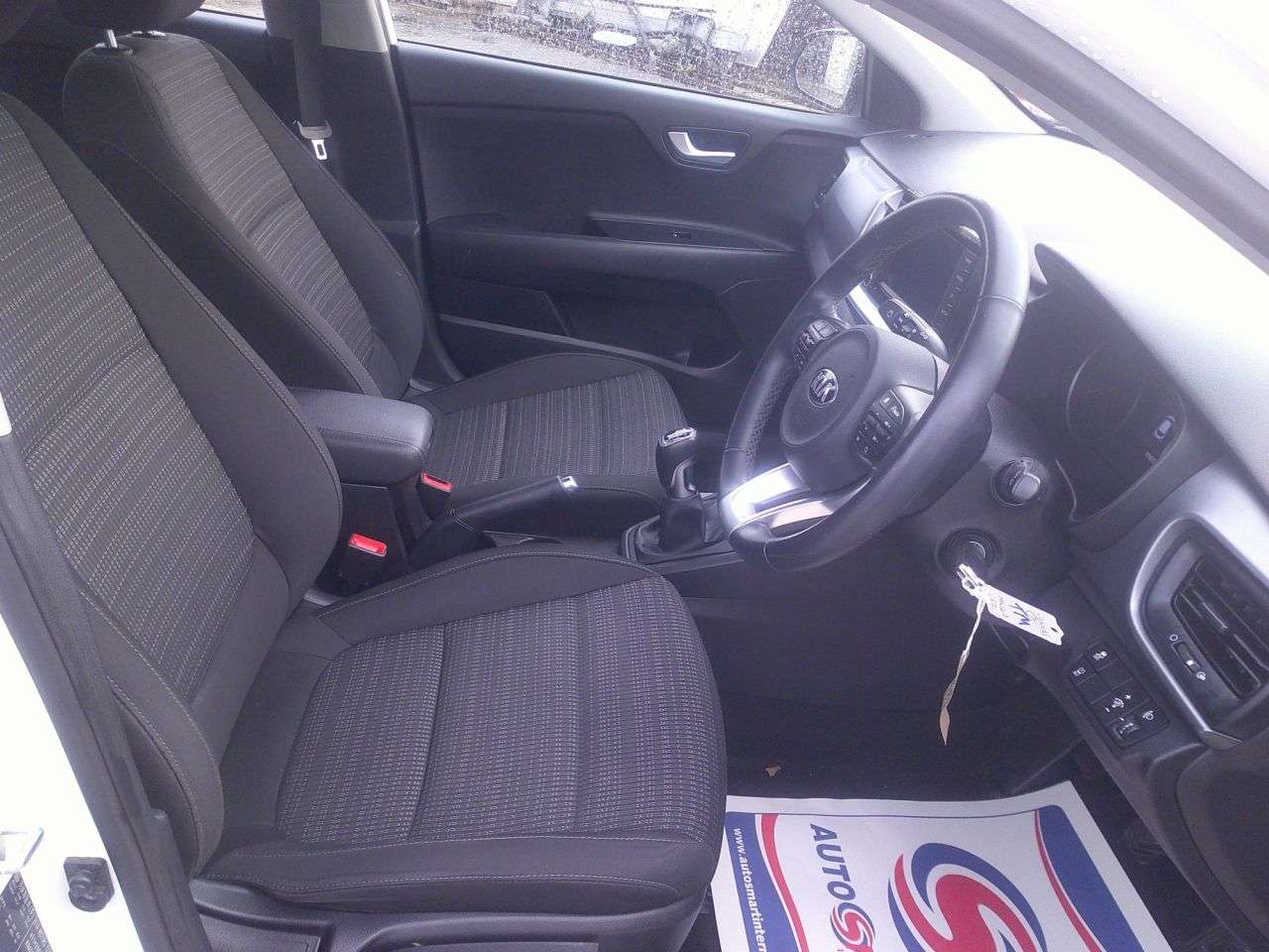 2018 KIA STONIC 2018 KIA STONIC