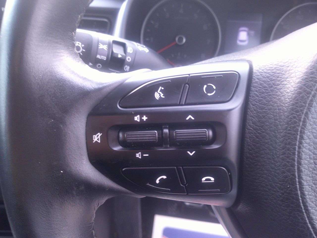 2018 KIA STONIC 2018 KIA STONIC