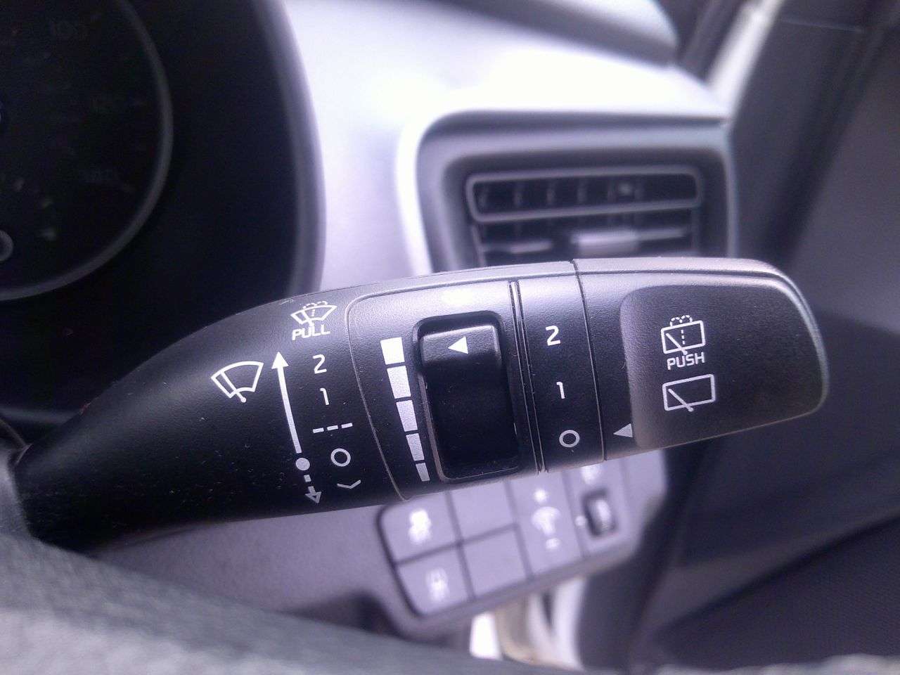 2018 KIA STONIC 2018 KIA STONIC